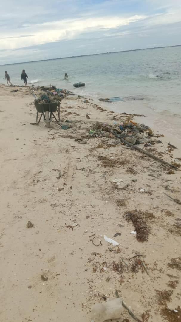Apartamento Sebangkat Island Tun Sakaran Marine Park Semporna Exterior foto